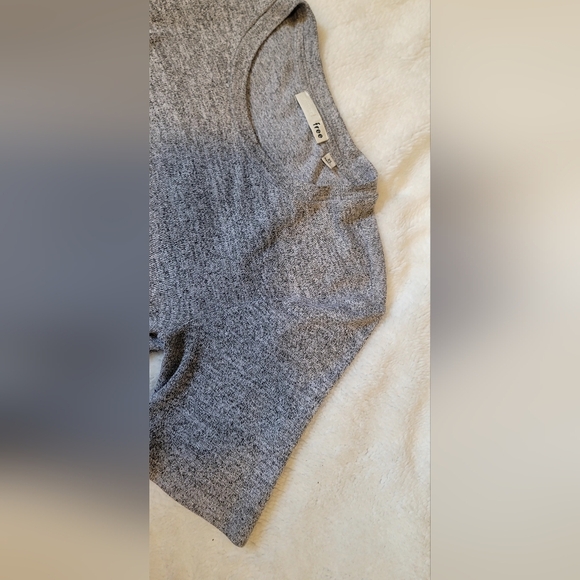 Wildfred Free Grey Twist Tee Shirt Sz Xs - Picture 5 of 9
